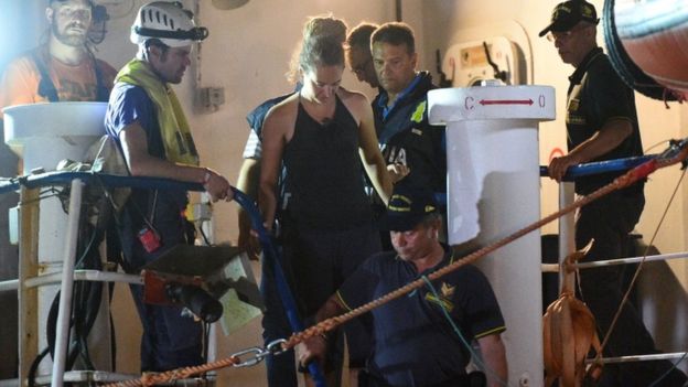 ইটালি-অভিবাসীদের জাহাজ-ক্যাপ্টেন গ্রেপ্তার