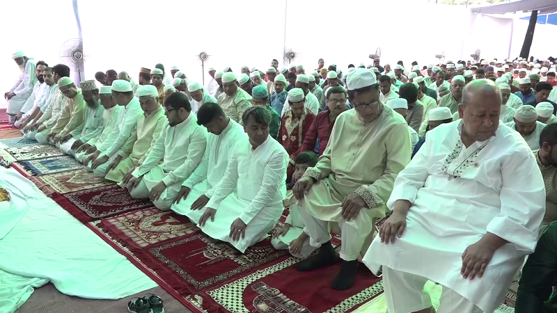 চ্যানেল আই প্রাঙ্গণে ঈদের জামাত