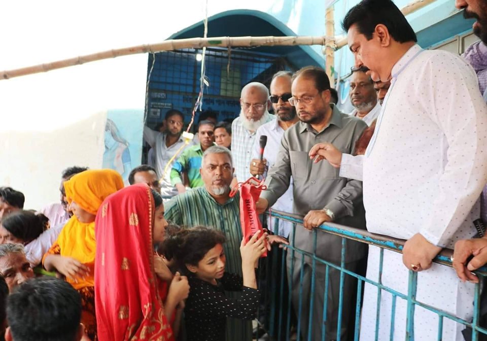 চলন্তিকা বস্তিতে আগুন-জিএম কাদের