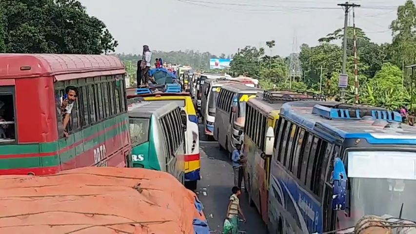 ঢাকা-টাঙ্গাইল মহাসড়কে যানজট