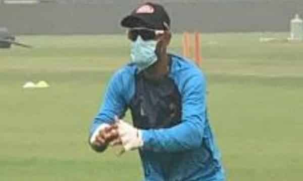 দিল্লি দূষণ: মুখে ‘মাস্ক’ নিয়ে অনুশীলনে লিটন