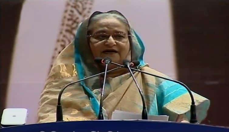 প্রধানমন্ত্রী শেখ হাসিনা-নিরাপদ সড়ক-শিক্ষিত মানুষ আেইন কেন মানবে না