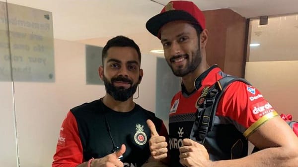 কোহলি ও দুবে, আইপিএলে যখন সতীর্থ