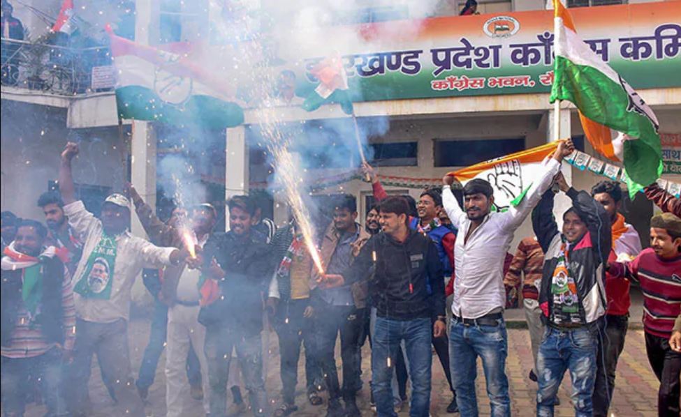 ঝাড়খণ্ডে বিজেপির ভরাডুবি