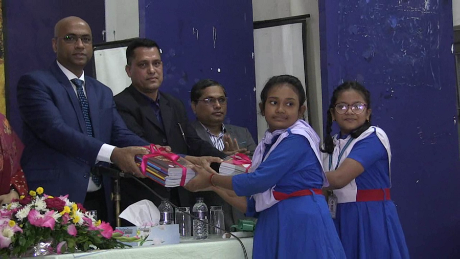 দেশজুড়ে বই উৎসব