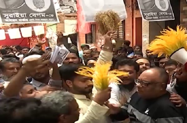 গোপীবাগে সংঘর্ষ-গ্রেপ্তার