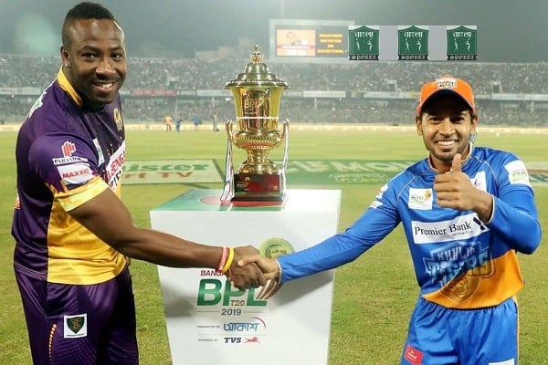 ম্যাচ শেষে মুশফিকের এই হাসি অবশ্য থাকেনি!