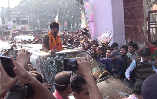 আকবর আলীর জন্মশহরে ফেরা