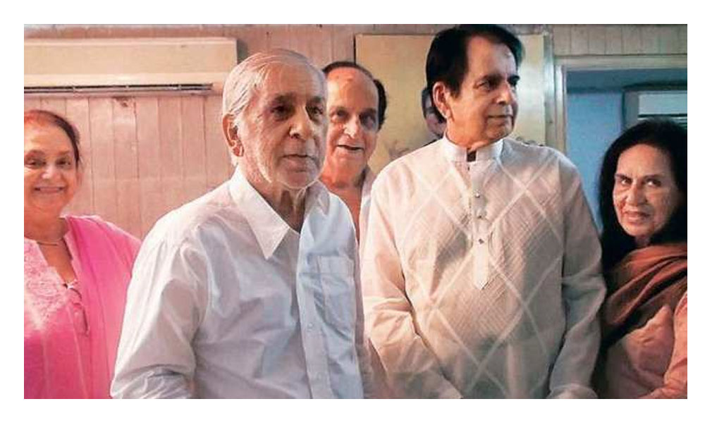 আসলাম ও এহসান খানের সঙ্গে দিলীপ কুমার উরফে ইউসুফ খান