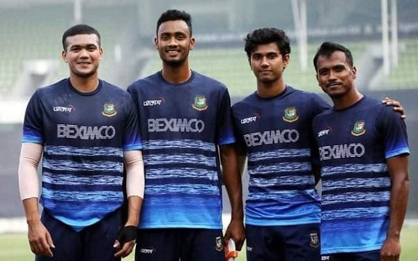 বাংলাদেশ ক্রিকেট দলের চার খেলোয়াড় মাঠে প্রস্তুত. Channel i News - চ্যানেল আই নিউজ