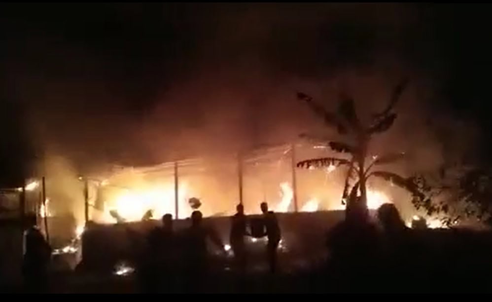 সাভারে ঝুটের গোডাউনে অগ্নিকাণ্ড, আগুন ছড়িয়ে পড়ছে. Channel i News - চ্যানেল আই নিউজ