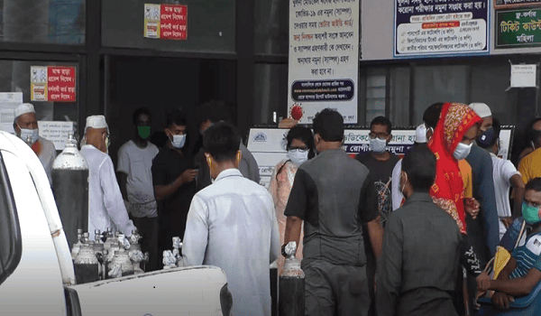 খুলনা হাসপাতালে রোগীদের ও স্বজনদের ভিড়, স্বাস্থ্যবিধি মানা হচ্ছে না. Channel i News - চ্যানেল আই নিউজ