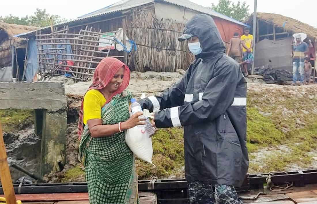 নৌবাহিনী মানবিক সহায়তা প্রদান, ঘূর্ণিঝড় ইয়াসে ক্ষতিগ্রস্তদের সাহায্য. Channel i News - চ্যানেল আই নিউজ