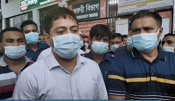 জনপ্রিয় ব্যক্তিরা masks পরিধান করে জরুরি বিভাগে উপস্থিত. Channel i News - চ্যানেল আই নিউজ