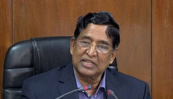 কৃষিমন্ত্রী সাংবাদিকদের প্রশ্নের উত্তর দিচ্ছেন. Channel i News - চ্যানেল আই নিউজ