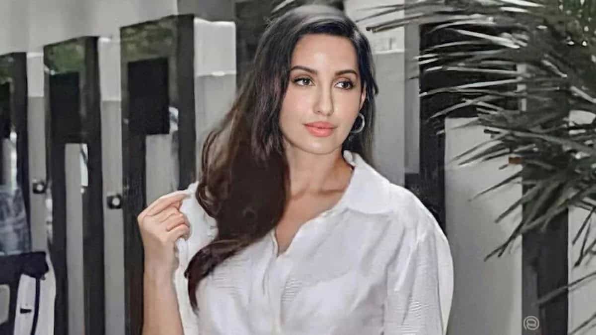 নোরা সুস্থ থাকলেও গাড়ি দুর্ঘটনায় আহত হননি. Channel i News - চ্যানেল আই নিউজ