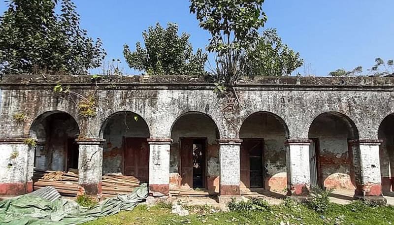 খুলনার ঐতিহাসিক ভবন, পূর্ব বাংলা শিল্প সংগ্রামের স্মারক. Channel i News - চ্যানেল আই নিউজ