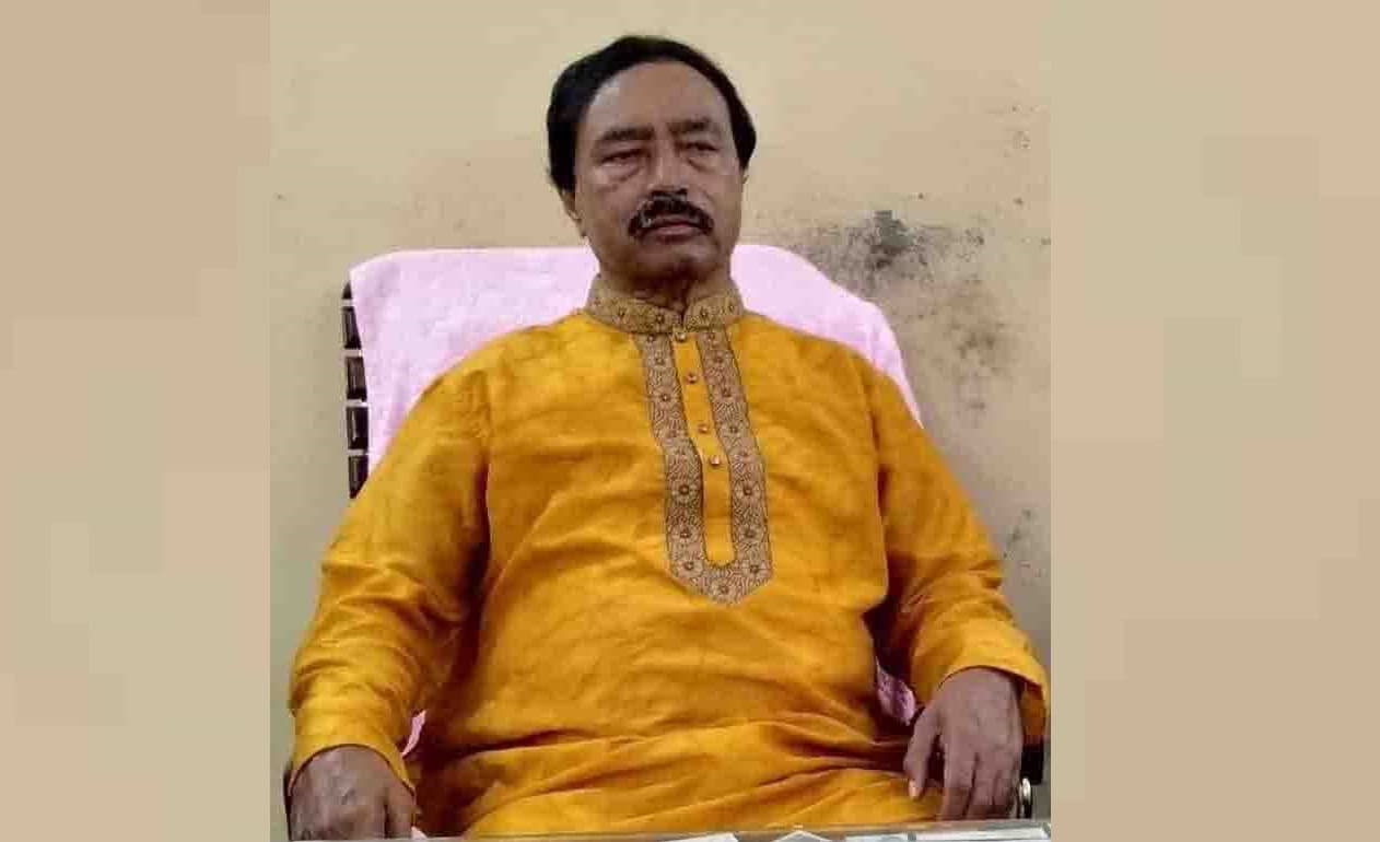 বাংলাদেশের একজন ব্যক্তি পাঞ্জাবি পরিহিত বসে আছেন।. Channel i News - চ্যানেল আই নিউজ