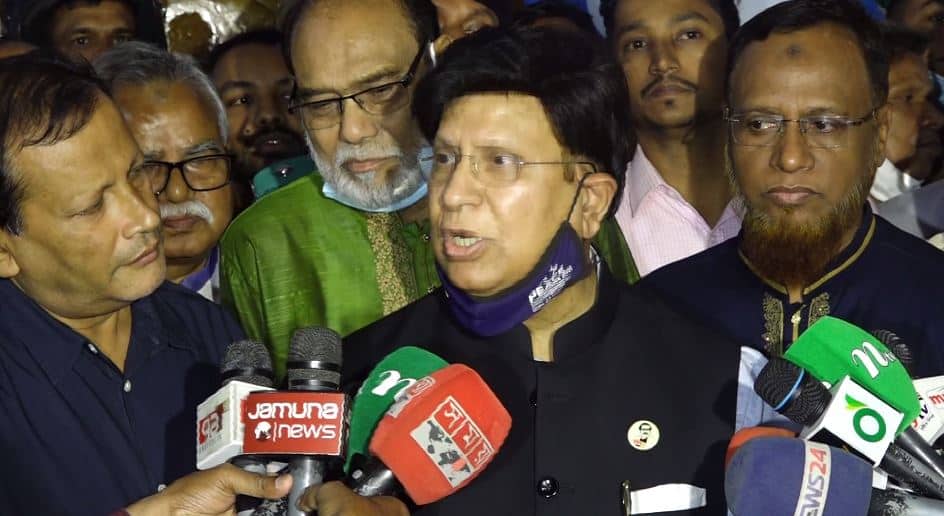 পররাষ্ট্রমন্ত্রী সাংবাদিকদের প্রশ্নের উত্তর দিচ্ছেন. Channel i News - চ্যানেল আই নিউজ