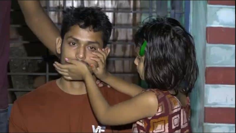 শিশু ও যুবকের মধ্যে মারামারি, যশোরে দুই ভাই খুনের ঘটনায়. Channel i News - চ্যানেল আই নিউজ
