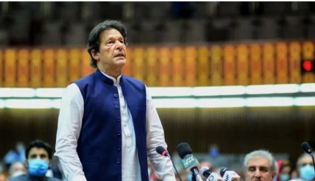 ইমরান খান পাকিস্তানের সাবেক প্রধানমন্ত্রী, রাজনৈতিক নেতা ও ক্রিকেট তারকা. Channel i News - চ্যানেল আই নিউজ