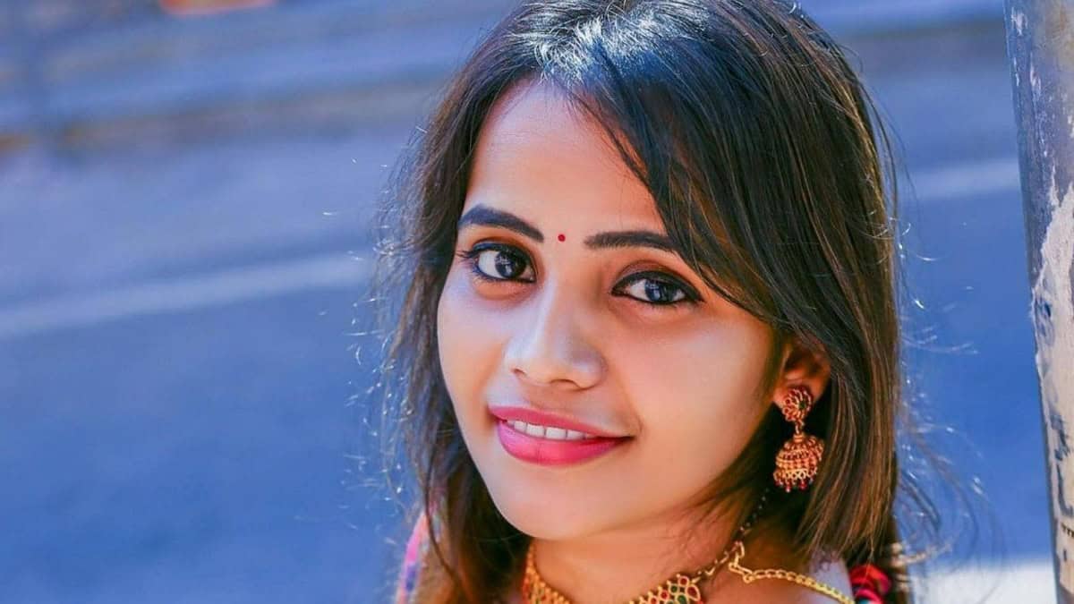 দক্ষিণী অভিনেত্রীর মৃতদেহ উদ্ধার, বাড়ি থেকে উদ্ধার, শোকের ছায়া. Channel i News - চ্যানেল আই নিউজ