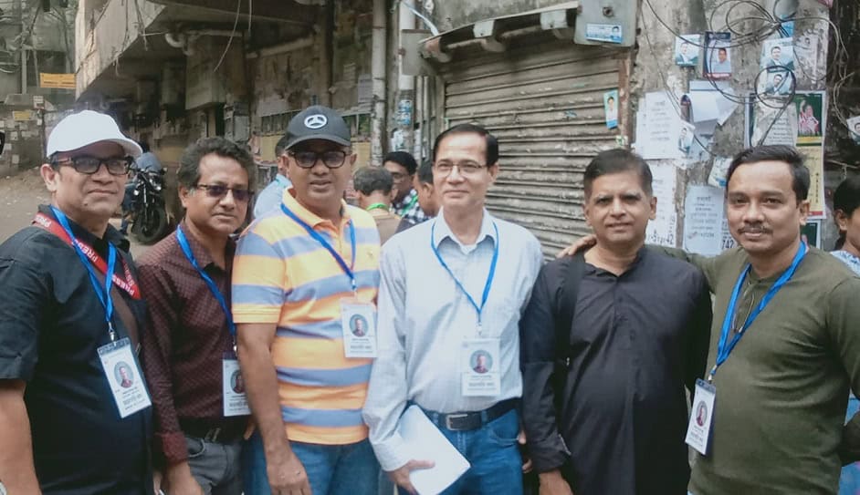 ডিআরইউ ভোটগ্রহণের সময় উৎসবমুখর পরিবেশে উপস্থিত সদস্যরা. Channel i News - চ্যানেল আই নিউজ
