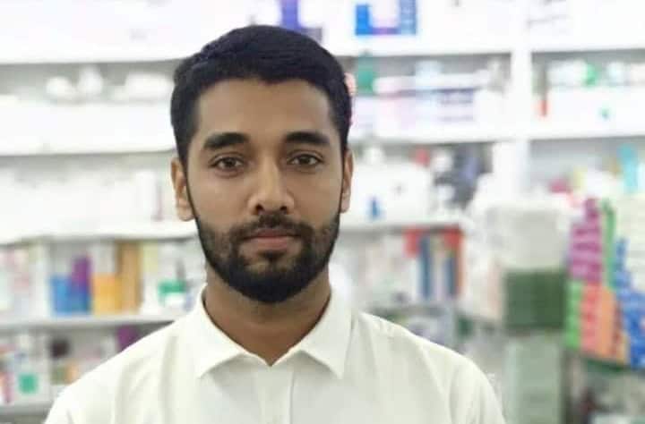 ক্যান্সার আক্রান্ত সায়েম আহমেদ, চিকিৎসার জন্য অপেক্ষা করছে. Channel i News - চ্যানেল আই নিউজ