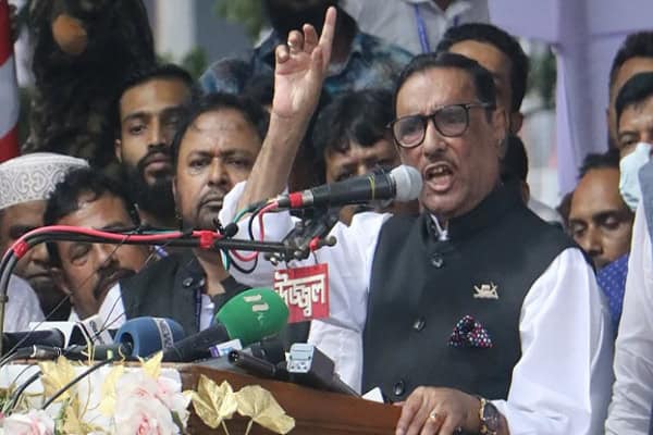 বিএনপি নেতার নির্বাচনী ভাষণ, জনসমাগমের মাঝে বক্তৃতা দিচ্ছেন. Channel i News - চ্যানেল আই নিউজ