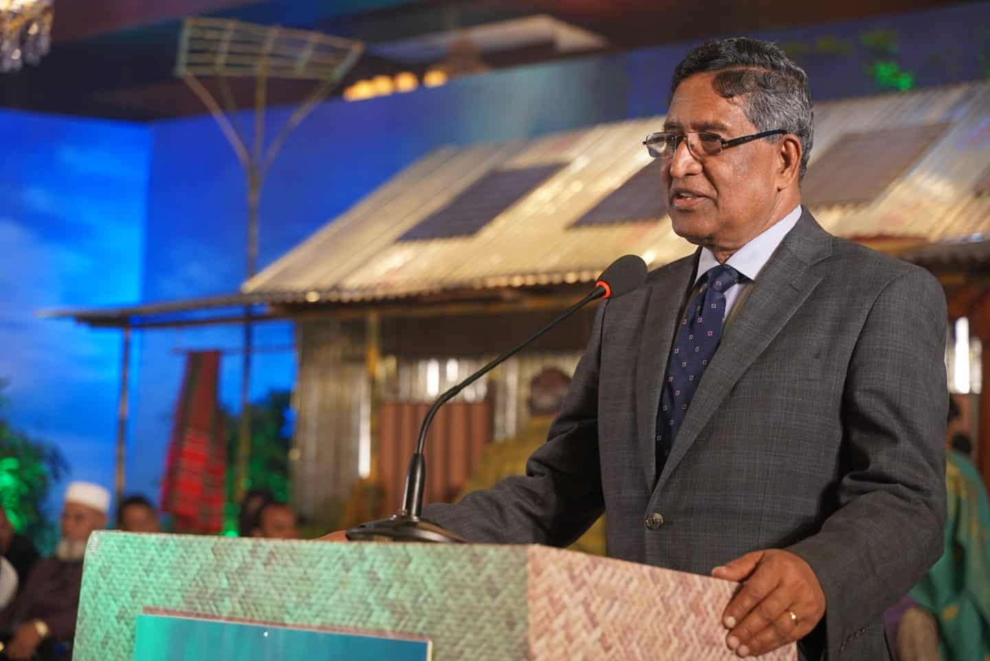 চ্যানেল আই অনলাইন এর স্ট্যান্ডার্ড চাটার্ড-চ্যানেল আই অ্যাগ্রো অ্যাওয়ার্ডের বক্তা. Channel i News - চ্যানেল আই নিউজ