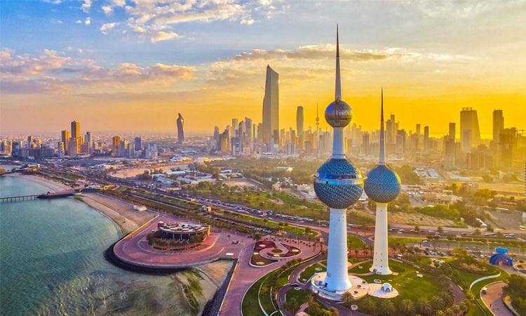 কুয়ালালামপুরের skyline এবং পেট্রনাস টাওয়ার. Channel i News - চ্যানেল আই নিউজ