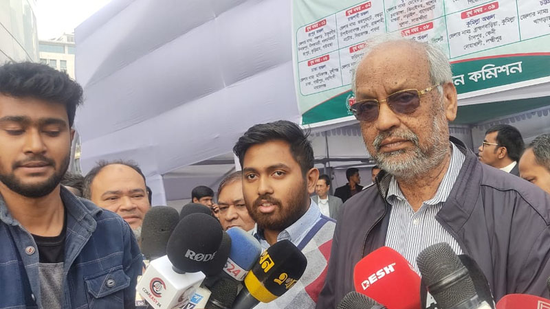 প্রার্থিতা ফেরত পেলেন মেজর (অবসরপ্রাপ্ত) আখতারুজ্জামান | চ্যানেল আই অনলাইন