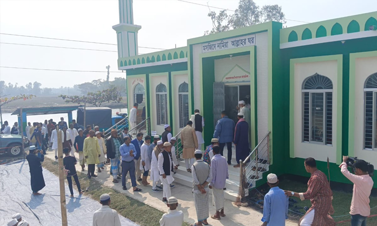 কুতুবদিয়ায় আনুষ্ঠানিকভাবে উদ্বোধন হলো বঙ্গবন্ধু কমপ্লেক্স | চ্যানেল আই অনলাইন