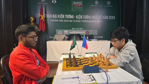 ভিয়েতনামের ফিদে মাস্টার বান গিয়া হাইকে হারিয়েছেন ফাহাদ (ছবি: ফাহাদের ফেসবুক থেকে)