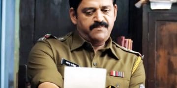 রবি কিষাণের চরিত্রে অভিনয়রত অভিনেতা, পুলিশ কর্মকর্তা হিসেবে. Channel i News - চ্যানেল আই নিউজ