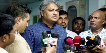 তথ্য ও সম্প্রচার প্রতিমন্ত্রী সাংবাদিকদের প্রশ্নের উত্তর দিচ্ছেন. Channel i News - চ্যানেল আই নিউজ