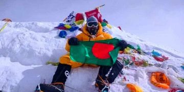 এভারেস্ট চূড়ায় বাবর আলী