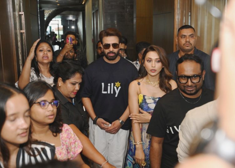 {"remix_data":[],"remix_entry_point":"challenges","source_tags":["local"],"origin":"unknown","total_draw_time":0,"total_draw_actions":0,"layers_used":0,"brushes_used":0,"photos_added":0,"total_editor_actions":{},"tools_used":{"resize":1,"adjust":1},"is_sticker":false,"edited_since_last_sticker_save":true,"containsFTESticker":false}