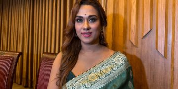 {"remix_data":[],"remix_entry_point":"challenges","source_tags":["local"],"origin":"unknown","total_draw_time":0,"total_draw_actions":0,"layers_used":0,"brushes_used":0,"photos_added":0,"total_editor_actions":{},"tools_used":{"transform":1},"is_sticker":false,"edited_since_last_sticker_save":true,"containsFTESticker":false}