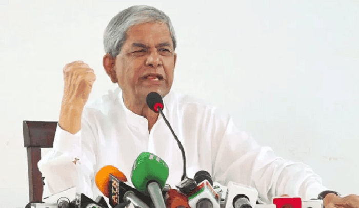 শেখ হাসিনা ভারতের বিরুদ্ধে অভিযোগ করে বক্তব্য দিচ্ছেন. Channel i News - চ্যানেল আই নিউজ