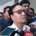 জনপ্রশাসন সচিবের বিরুদ্ধে অভিযোগ যাচাই করতে আসা উপদেষ্টারা. Channel i News - চ্যানেল আই নিউজ