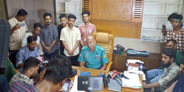 পুলিশের সঙ্গে মোহাম্মদপুরের ছাত্র জনতার আলোচনা চলছে. Channel i News - চ্যানেল আই নিউজ