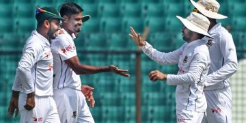 বাংলাদেশ ক্রিকেট দলের খেলোয়াড়রা মাঠে উল্লাস করছে. Channel i News - চ্যানেল আই নিউজ