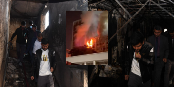 ক্ষতিগ্রস্ত ভবন পরিদর্শন করছেন উপদেষ্টা আসিফ মাহমুদ সজীব ভূঁইয়া