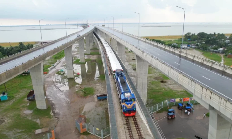 সংগৃহীত