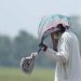তীব্র দাবদাহে ছাতা ও গামছা ব্যবহার করে মানুষ. Channel i News - চ্যানেল আই নিউজ