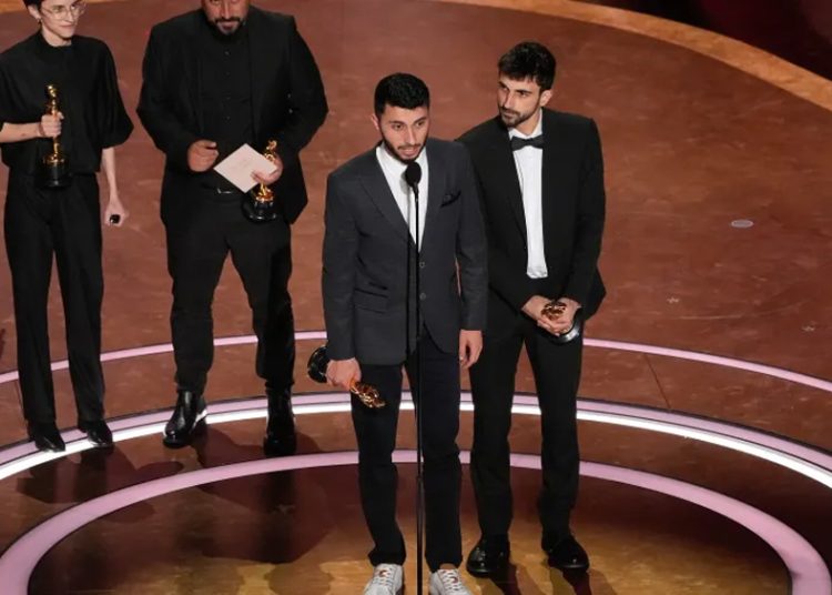 অস্কারের মঞ্চে নির্মাতারা