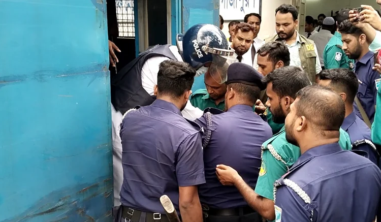 সংগৃহীত