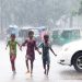 বৃষ্টির মধ্যে শিশুদের খেলা, ঢাকা ও পার্শ্ববর্তী এলাকা. Channel i News - চ্যানেল আই নিউজ