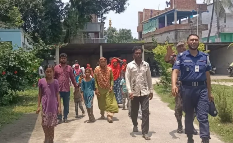 সংগৃহীত